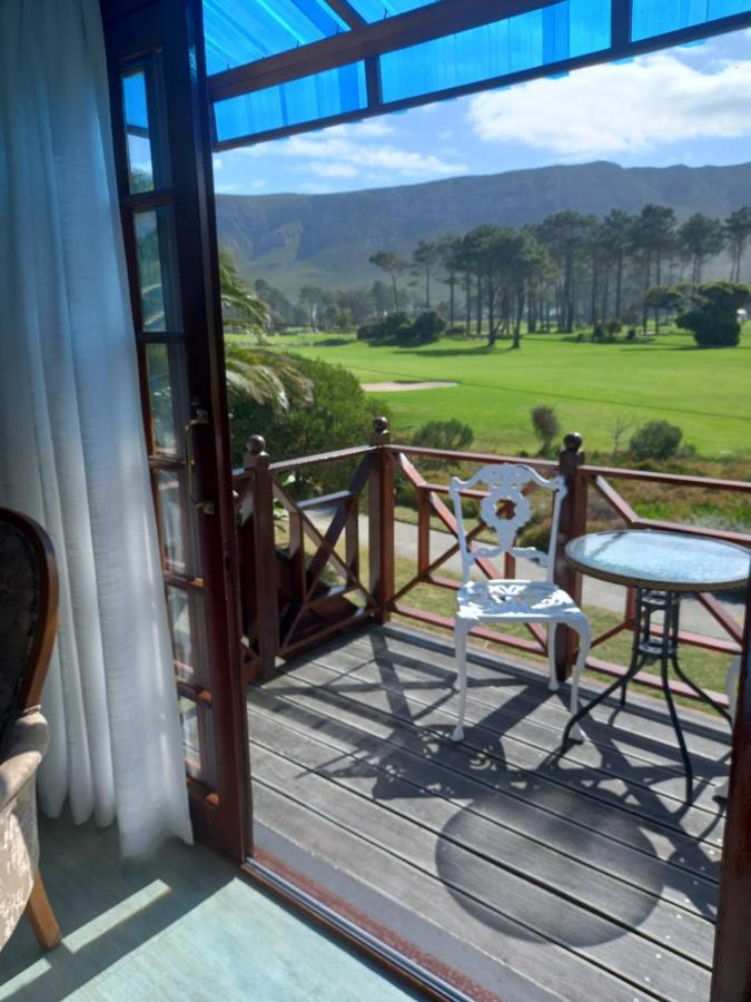 Mulligans Guest Lodge 허머너스 외부 사진
